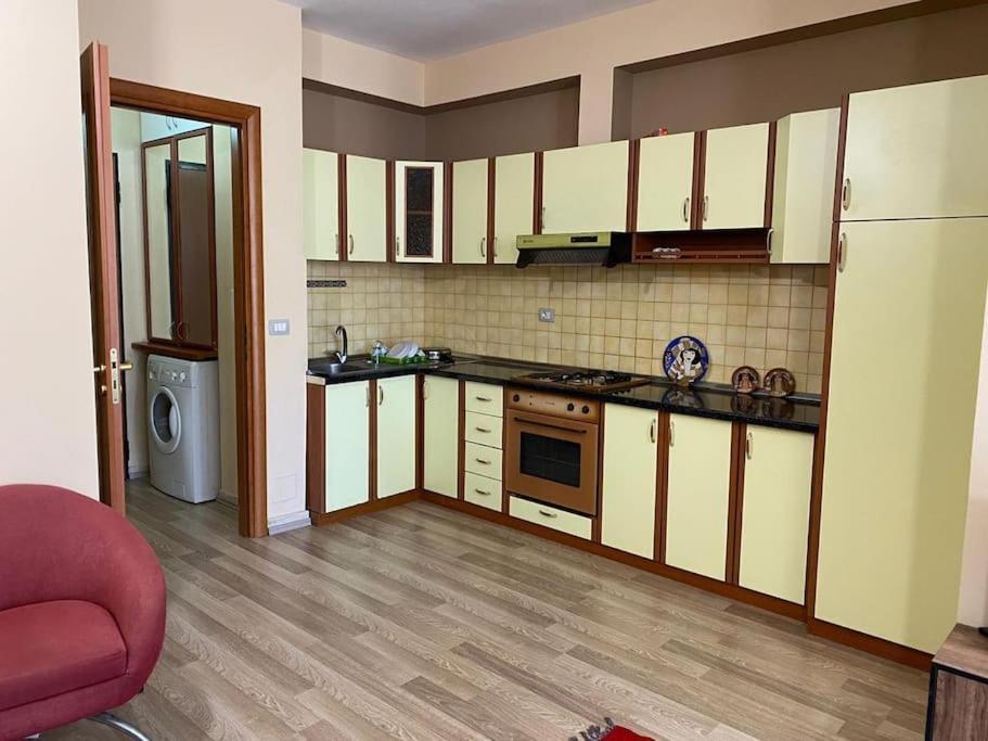 *Heart Of New Bazaar 1 Bed Apt* Apartment Tirana Exterior foto